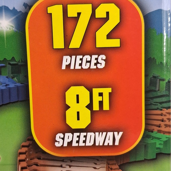 New Unopened Magic Tracks Dino Chompers 172 Pieces 8ft Speedway Kids Playset - Picture 4 of 9